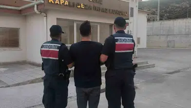 Söke'de 10 yıllık hapis cezası firarisi jandarma operasyonuyla yakalandı