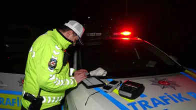 Polisten kaçarken motosikletliye çarptı: Alkollü sürücüye 265 bin liralık ağır fatura