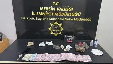 Mersin'de narkotik operasyonu: Şehirlerarası sevkiyata ve torbacılara darbe