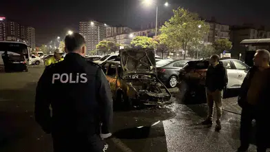Kayseri'de kontrolden çıkan otomobil alev topuna döndü: 3 araç daha zarar gördü