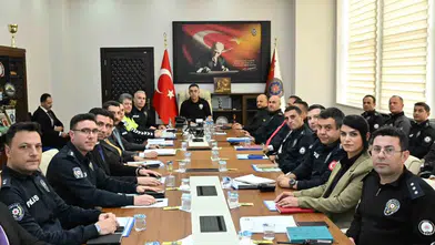Kars'ta yeni eğitim dönemi için güvenlik masası kuruldu