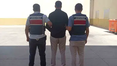 14 Yılı Aşkın Hapis Cezasıyla Aranan Firari Oğuzeli'nde Yakayı Ele Verdi