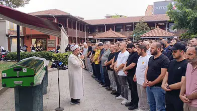 Üniversite hayali yarım kaldı: Arkadaşları tabutunu omuzladı