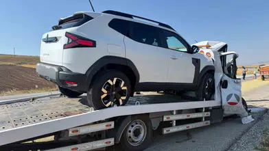 Alaca'da çekici traktörün römorkuna çarptı: Sürücü yaralandı