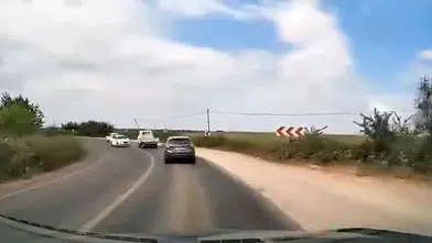 Karacabey'de viraj kabusu: Otomobil kontrolden çıktı, o anlar kamerada
