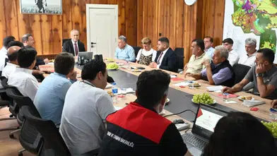 Denizli bağlarında hasat öncesi kritik zirve: Üretici fiyat beklentisini masaya taşıdı