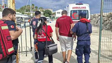 Datça açıklarında gezi teknesinde acil durum: Sahil Güvenlik hastayı kıyıya yetiştirdi