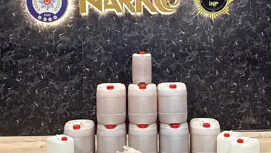 Esenyurt'ta narkotik baskını: Tonlarca uyuşturucu madde ele geçirildi