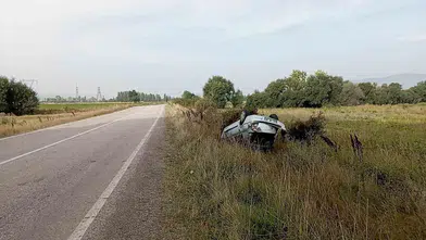 Yeşilyurt yolunda direksiyon hakimiyeti kaybedilen otomobil takla attı