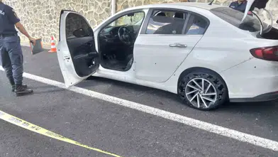 Hayrabolu'da kuyumcu toptancısına pusu: Seyir halindeki araca silahlı saldırı