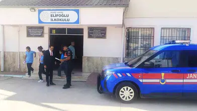 Gaziantep'te bin 482 jandarma personeli okul çevrelerinde kuş uçurtmuyor