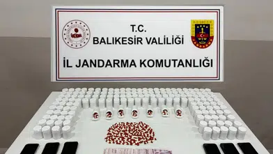 Balıkesir'de narkotik darbesi: 40 binden fazla hap ele geçirildi