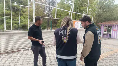 Afyonkarahisar'da okul çevrelerinde kapsamlı güvenlik operasyonu