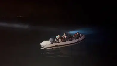 Didim açıklarında motoru arızalanan bottaki 7 kişi Sahil Güvenlik ile kurtarıldı