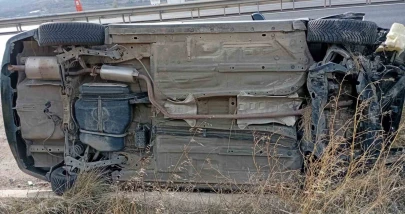 Otomobil kanala düştü: 1 yaralı