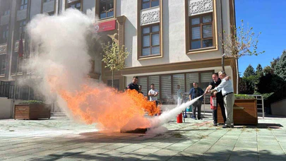 Eskişehir İl Müftülüğü Personeline Gerçeği Aratmayan Afet ve Yangın Tatbikatı