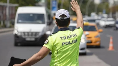 2024 Trafik Cezaları: Ters Yön, Ehliyetsiz Araç Kullanma ve "Dur" İhtarına Uymama Cezaları