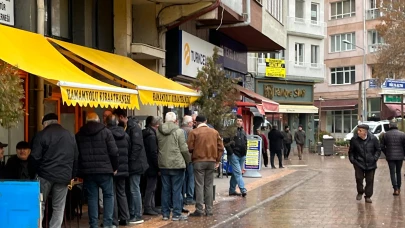 Eskişehir’de Aniden Yağan Yağmura Vatandaşların Çözümü