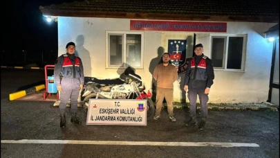 Jandarma Tarafından Bulunan Çalıntı Motosiklet Sahibine Teslim Edildi