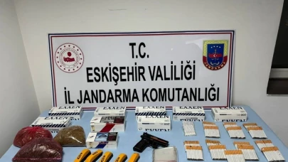 Eskişehir'de Kaçak Tütün Satmaya Çalışan Şüpheli Jandarma Tarafından Yakalandı