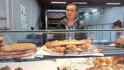 Eskişehir'de Askıda Ekmek Kampanyası Yaşamaya Devam Ediyor