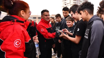 Tepebaşı Arama Kurtarma Ekibi, Afet Farkındalığını Öğrencilere Anlattı