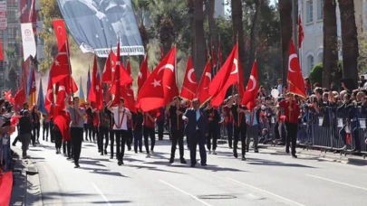 Cumhuriyet Bayramı Tatili Ne Kadar Sürecek? 29 Ekim İçin Resmî Takvim Netleşti