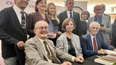 Büyükerşen’in kitabı Eskişehirlilerden yoğun ilgi gördü