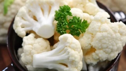 Karnabahar Pişirirken Evi Kokutmayan Yöntem! Şeflerden Altın Değerinde Tüyolar