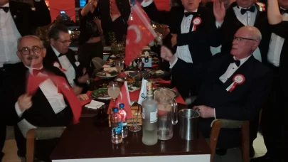 Ahbaplar Grubu Cumhuriyet Balosu’nda buluştu