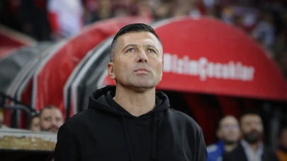 KIRMIZI ŞİMŞEKLER'DE ŞOK GELİŞME! YOLLAR AYRILDI: ESKİŞEHİRSPOR, SERDAR GÖÇERLER DÖNEMİNİ NOKTALADI