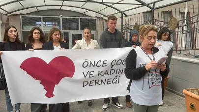 Kadınlardan O Olaya Adliye Önünde Tepki: “Hesap Soracağız”