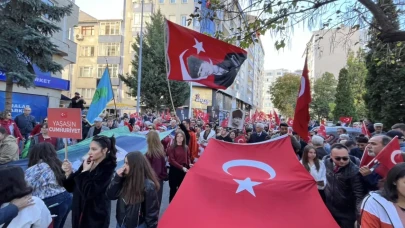 Eskişehir’de Cumhuriyet Yürüyüşü Başladı
