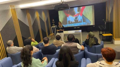 Eskişehir İl Halk Kütüphanesi Personeline Dijital Aile Eğitimi