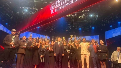 Anadolu Üniversitesi Öğrencileri TRT Yarışmasından Ödüllerle Döndü