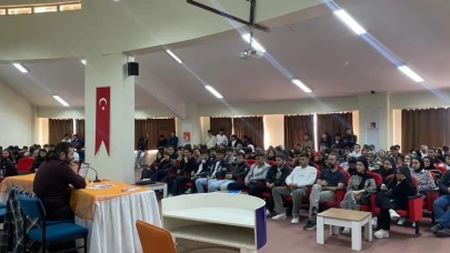 Bilecik’te yüksekokul öğrencilerine teknoloji bağımlılığı eğitimi verildi