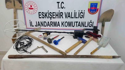 Sivrihisar’da Kaçak Kazı Operasyonu'nda 3 Kişi Suçüstü Yakalandı