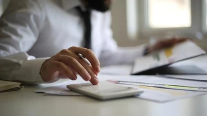 Ocak Zammı Netleşiyor! Memura ve Emekliye Çifte Artış Geliyor mu?