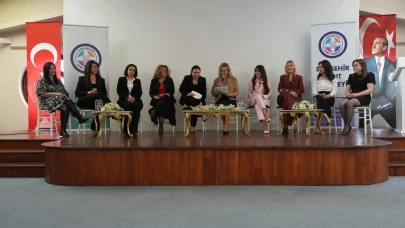 Başarı Hikâyeleri Bu Panelde Buluştu: “Kadın Mücadelesinin Kalbi Aynı Yerde Atıyor”