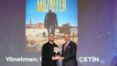 Kütahyalı Yönetmen O Ödül Töreninde En İyi Belgesel Film Ödülü Aldı