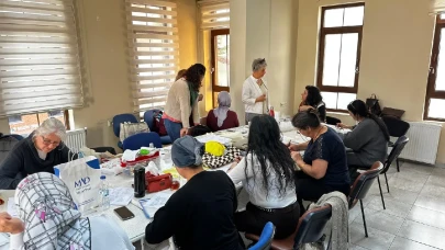 Odunpazarı’nda kadınlar çini sanatını gelir kapısına dönüştürüyor