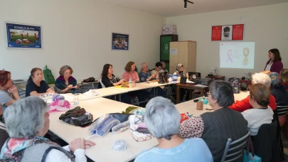 Tepebaşı’nda Kadın Sağlığına Farkındalık Semineri: 80 Kursiyer Bilgilendirildi