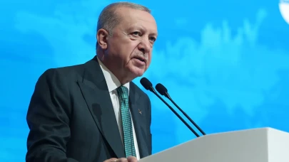 Cumhurbaşkanı Erdoğan’dan Doktorlara Övgü: "Türkiye Yüzyılının Sancaktarı Olacaklar"