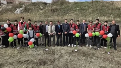 Bilecikli Öğrenciler “Türkiye Yeşeriyor, Gazze Güçleniyor” Etkinliği'nde Bir Araya Geldi