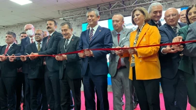 Eskişehir’de Ferdi Zeyrek Yaşam Merkezi Özgür Özel Katılımıyla Açıldı