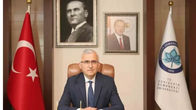 ESOGÜ Rektörü Çolak: "Milletleri kurtaracak olan yalnız ve ancak öğretmenlerdir"