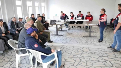 Çiftçilere kritik eğitim: Çayırbağ, Fethibey ve Susuz’da destek toplantısı