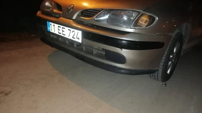 Yol kenarında yatan alkollü şahıs üzerinden otomobil geçmesiyle ağır yaralandı