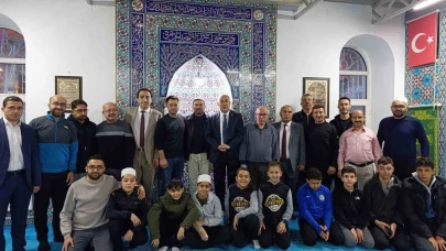 Emirdağ’da Öğretmenler Günü için camide özel program yapıldı