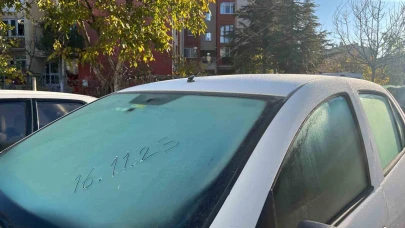 Sabah Saatlerinde Kırağı Her Yeri Kapladı